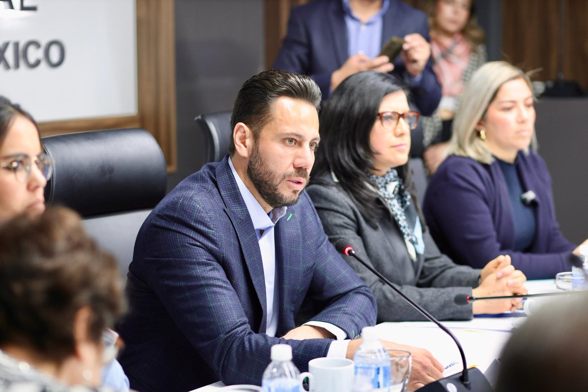 En el PAN estamos comprometidos con los migrantes y sus familias, por lo que en todo momento defenderá y protegerá a los mexicanos donde sea que se encuentren. Si necesitas asesoría, escribe al 714 103 57 55  #PaisanoPANContigo 

panedomex.org/falta-de-oport…