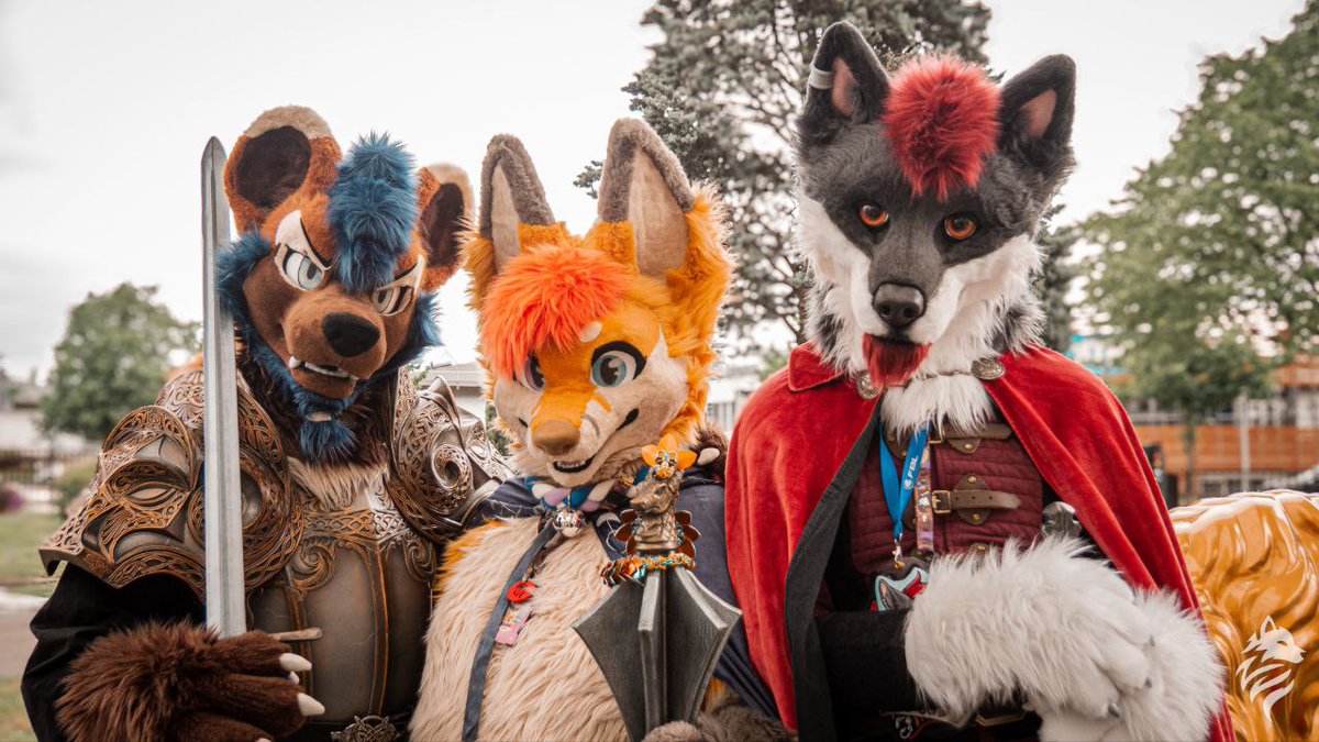 #FursuitFriday 

<a href="/SheenaKitsune/">Sheena Kitsune</a> <a href="/RuniNox/">RNox Studios</a> 

<a href="/SarahcatFursuit/">Sarahcat Fursuits</a> <a href="/kigurumikagetsu/">きぐるみ花月/Kigurumi Kagetsu</a>