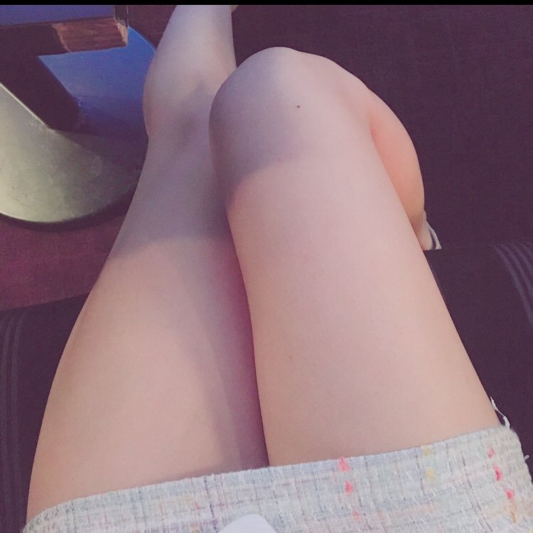 so1xe2049vq's tweet image. 溜まってんなら、とりあえずココ使っとけ(・o・♪ 欲求不満なエロい娘達が相手してくれるからさ♡ ⇒ is.gd/QiMTcA 無料体験あるし、とりあえず試せば？♡