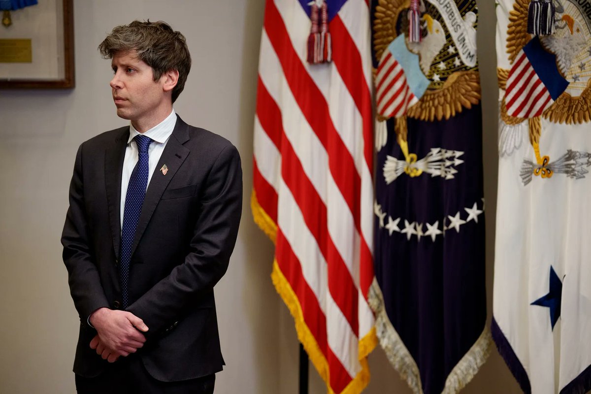 Blogicinc's tweet image. &quot;I’d rather hear from candidates about how they are going to make everyone have the stuff billionaires have instead of how they are going to eliminate billionaires.&quot;
-Sam Altman