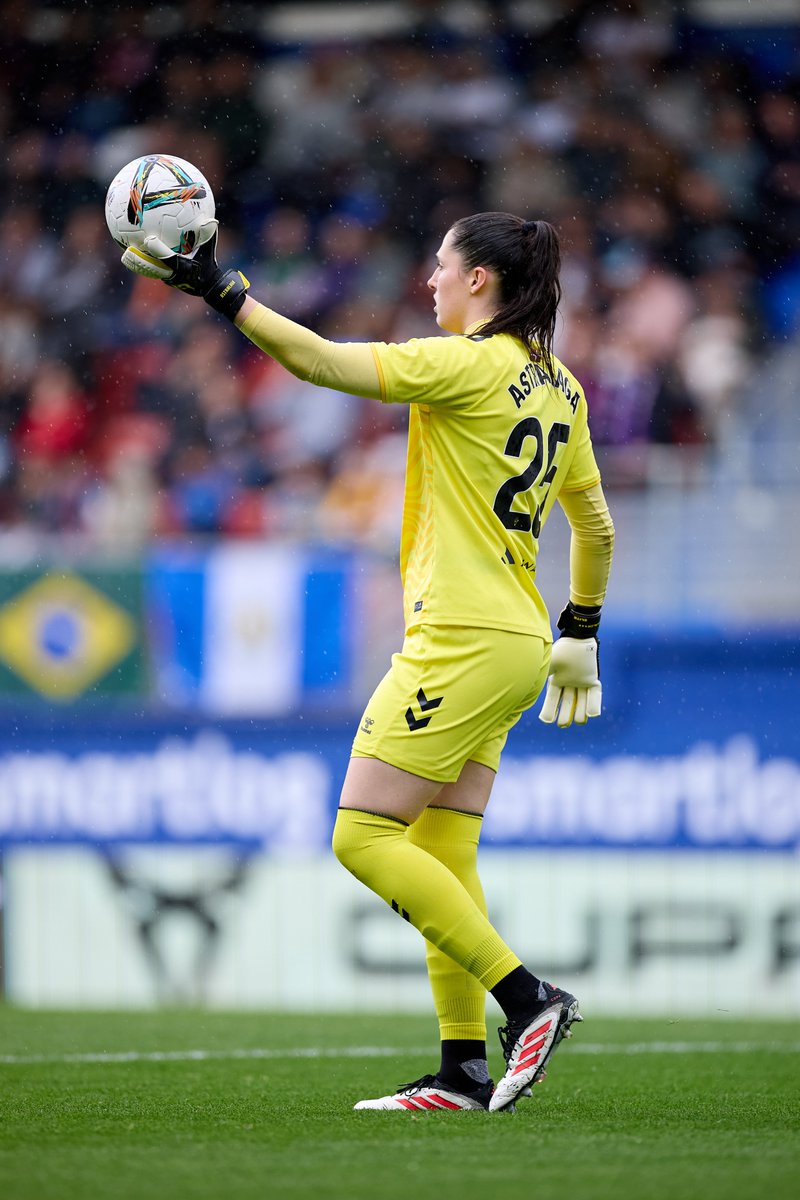 𝐄𝐥𝐤𝐚𝐫𝐫𝐞𝐤𝐢𝐧 𝐝𝐢𝐬𝐟𝐫𝐮𝐭𝐚𝐭𝐳𝐞𝐧 𝐣𝐚𝐫𝐫𝐚𝐢𝐭𝐮𝐤𝐨 𝐝𝐮𝐠𝐮! 🤩

#EibarFem | #BetiArmaginak ⚔️