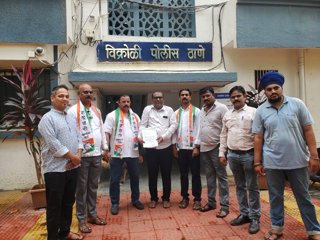 sohansahadevan's tweet photo. @mahancpspeaks @DGPMaharashtra लक्ष्मण हाके याच्या विरोधात @KanjurmargPS सिनीयर @VikhroliPS साहेब पोलिस ठाण्यात तक्रार दाखल करण्यात आली @sohansahadevan त्याक्षणी सोबत @jeetuMore5 अशोक बहनडगे,बंधू @Milindkada7176 @MangeshBorse119 गोपी सिंग,अतुल नागरे 
हाके यांना तत्काळ अटक करा 🙏 https://t.co/AI1tG1aEpT