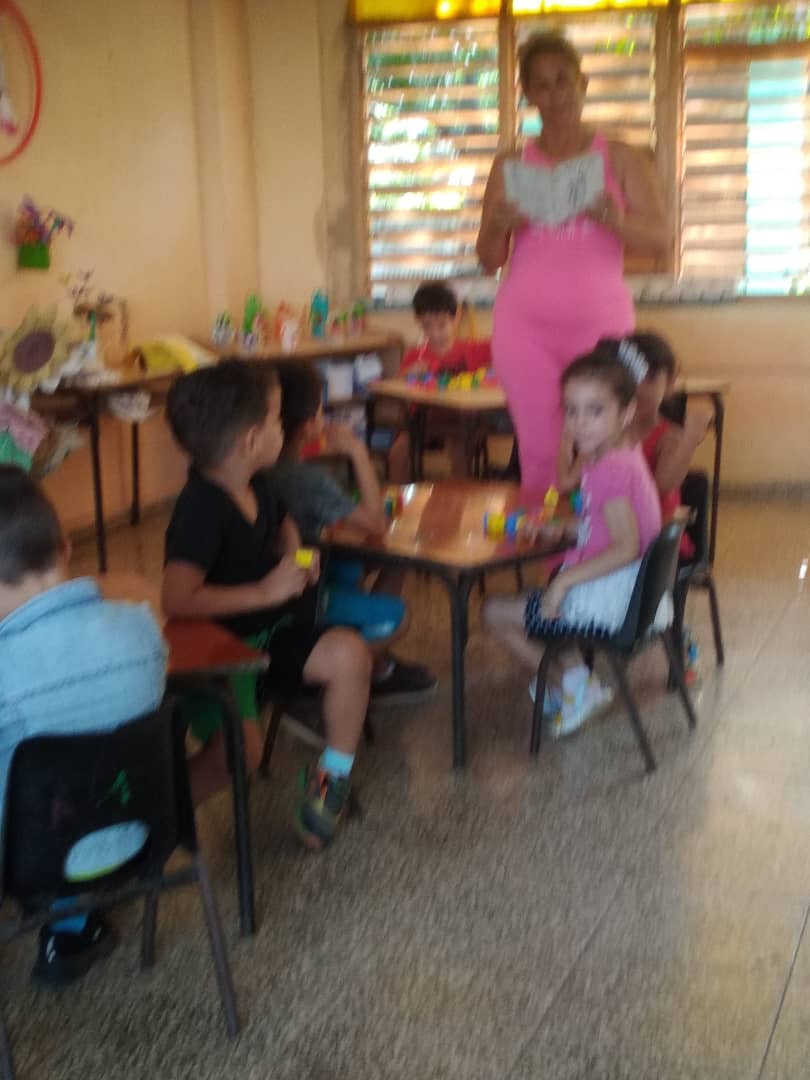 A83829Angulo's tweet photo. #CulturaPresente

🌿 Educar desde la raíz:como lo soñó Martí.  
En el círculo infantil,la historia se canta, se pinta y se abraza con manos pequeñas. Así florece la educación patrimonial:jugando a ser Cuba desde la infancia.  
❤️ Porque el patrimonio no es pasado: es identidad. https://t.co/RUjqWx6XJq