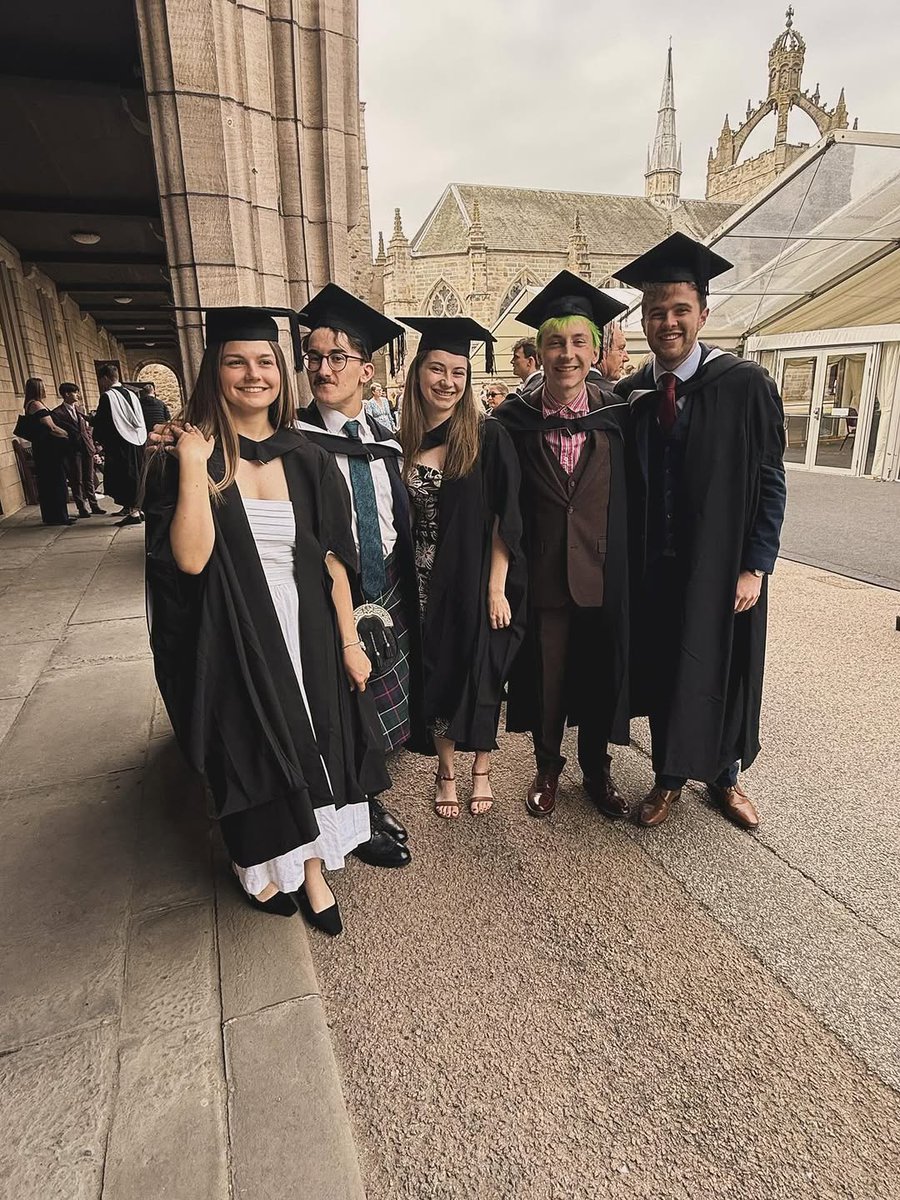 aberdeenuni_FVC's tweet photo. It was such a joy to see our @aberdeenuni_FVC students graduate earlier this week - many congratulations to all of you, #classof2025! We're hugely grateful to now graduate Will Cozens for these fab photos! More on: https://t.co/PjWmQNWigM #TeamFVC #ABDNfamily @UoA_LLMVC https://t.co/AmBqOE160a