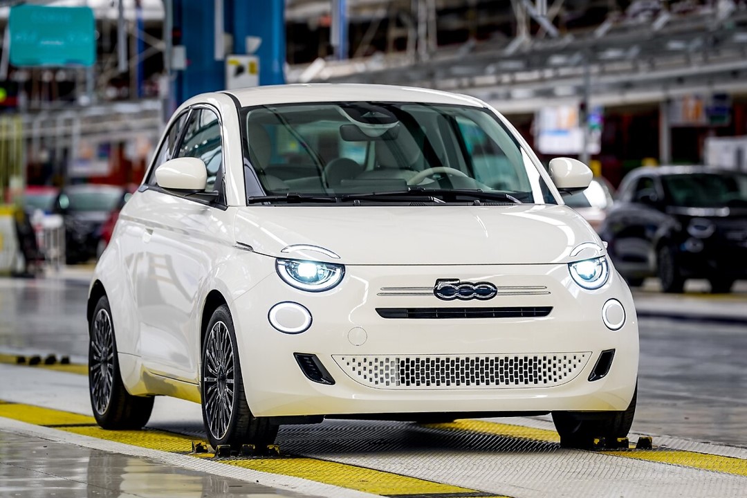 Stellantis México (@stellantismx) on Twitter photo ¡El <a href="/Fiat_Mexico/">FIAT Mexico</a> 500 cumple 68 años!
Un digno representante del Made-In-Italy, una expresión que se utiliza para resaltar la excelencia y calidad de los productos italianos ¡El <a href="/Fiat_Mexico/">FIAT Mexico</a> 500 cumple 68 años!
Un digno representante del Made-In-Italy, una expresión que se utiliza para resaltar la excelencia y calidad de los productos italianos