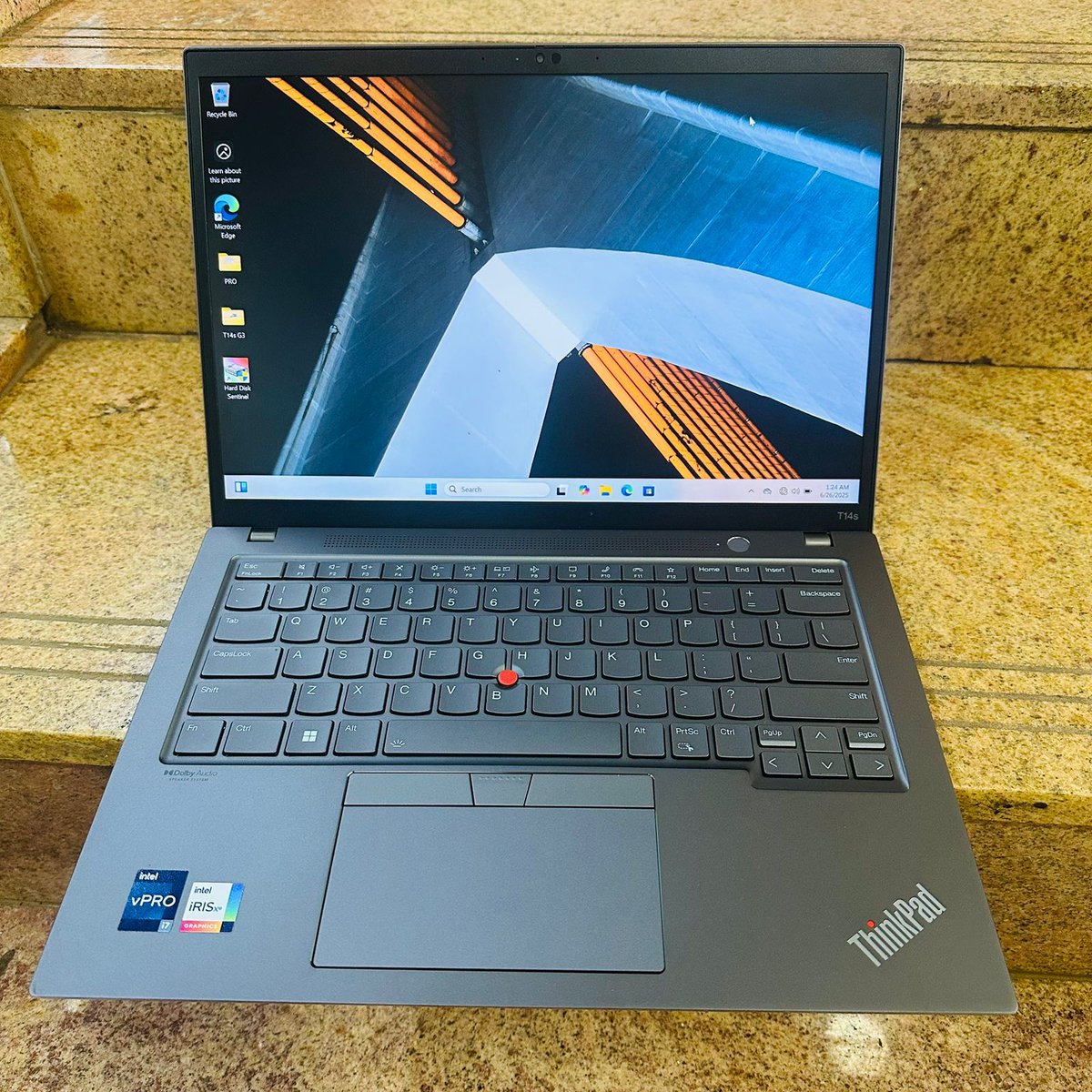 Good evening friends,

→ Lenovo T14s core i7 (12th Gen)
RAM 16GB, 256 GB SSD
TOUCHSCREEN 💻
💰KSH 68,500.

→ Lenovo T14s core i7 (11th Gen) 
RAM 16GB, 512 GB SSD
TOUCHSCREEN 💻
💰KSH 61,000.

📞 Call or WhatsApp: 0717040531.
🌐 ecbtechkenya.com