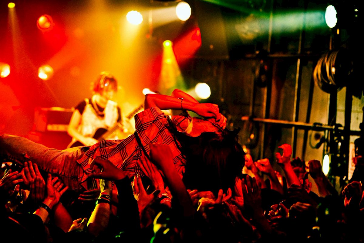 chanmei_camera's tweet photo. 演者からのドデカ愛でひとしきりぽろりしたのに、お客さんからもドデカ愛でまたぽろりしております。。

浜野さんが花冷え。ちゃんからの素敵サプライズ一連を残してくださったので思い出に😭👊🏻もらった瞬間の顔自分で笑いました笑。
支えてくださった方ありがとうございました....!! https://t.co/L1GkXcoicU