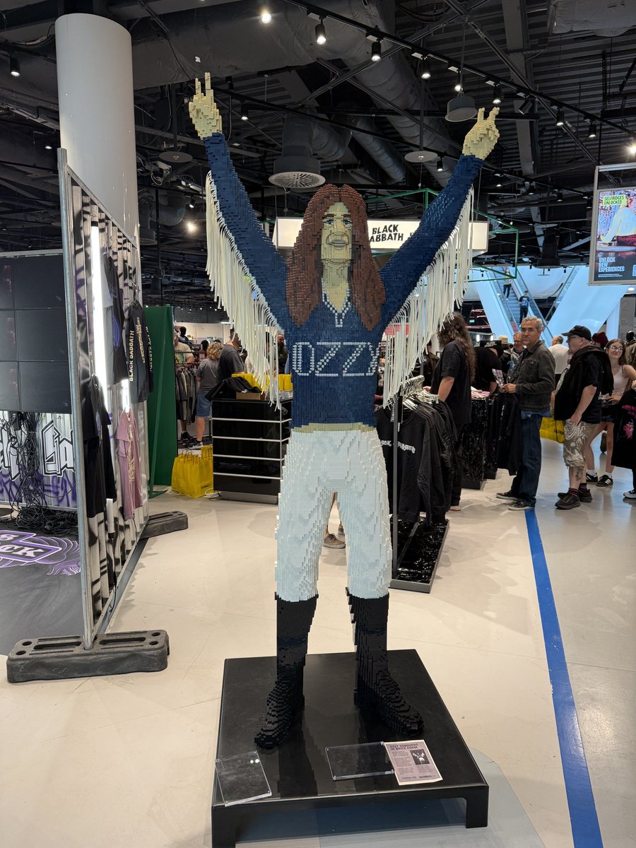 #Birmingham is taken over by <a href="/BlackSabbath/">BlackSabbath</a> and <a href="/OzzyOsbourne/">Ozzy Osbourne</a> fans around the world 🤟 Fantastic! #BacktotheBeginning #uk #VillaPark