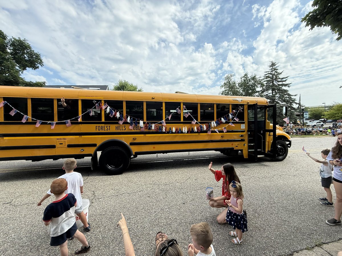 Happy 4th of JulY! 🇺🇸 Our FHE Hawk crew team and our transportation team participated in the Ada parade!