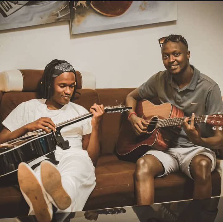 Katwifurize Intore Murayire Cyane , Umuhungu ukunda U Rwanda . Yarugabiye Album Twaje ya Buravan , iriya song Gusakaara murayikunda.  Akora kuri Musomandera ya Rumata anakora kuri Imararungu ya  Rukotana. 

1/2