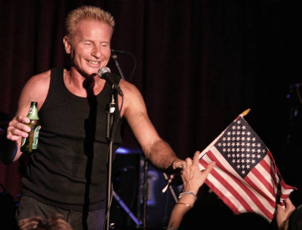 HAPPY JULY 4th ! 🇺🇸🇺🇸🇺🇸❤️🤍💙🎉

Wishing everyone a rocking summer day with kick ass music and good food !!!
🎶🎶🎶🎸❤️🤍💙🍔🌭🍹☀️☀️☀️