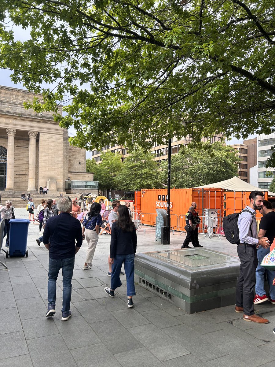 Beautiful <a href="/BBCSounds/">BBC Sounds</a> orange in #Sheffield for <a href="/crossedwires_/">Crossed Wires Festival</a> 🧡