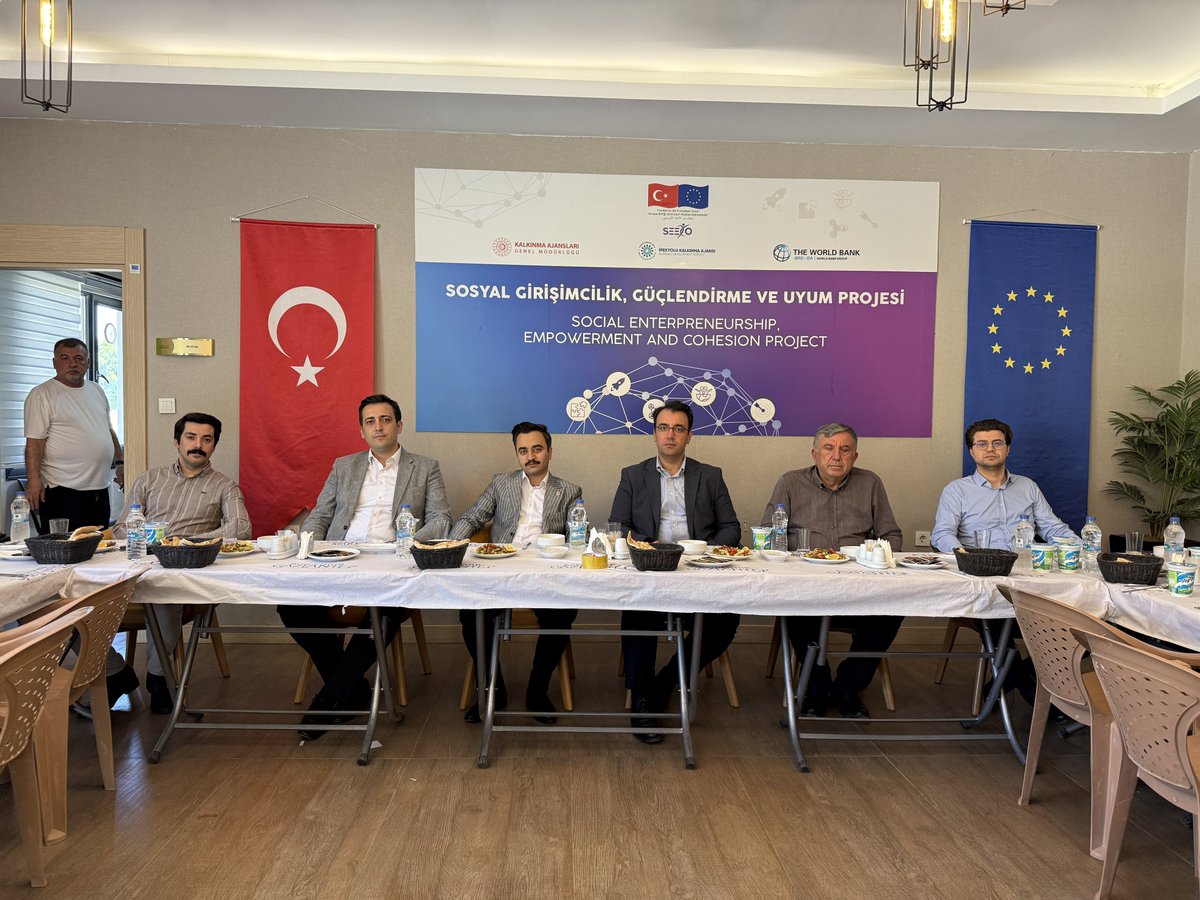 📌 Tayini Çıkan Savcı ve Hakimlerimiz İçin Veda Yemeği

Kaymakamlığımız ve Belediyemiz tarafından, İlçemizde görev yapmakta iken tayinleri çıkan değerli Hakim ve Savcılarımız için  veda yemeği düzenlendi . Görev süreleri boyunca adaletin tesisi adına özveriyle yürüttükleri