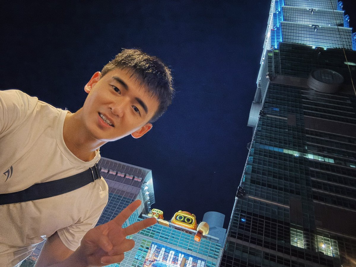 如果明天世界末日，
希望還有來世，
希望還能繼續拍片讓大家開心❤️