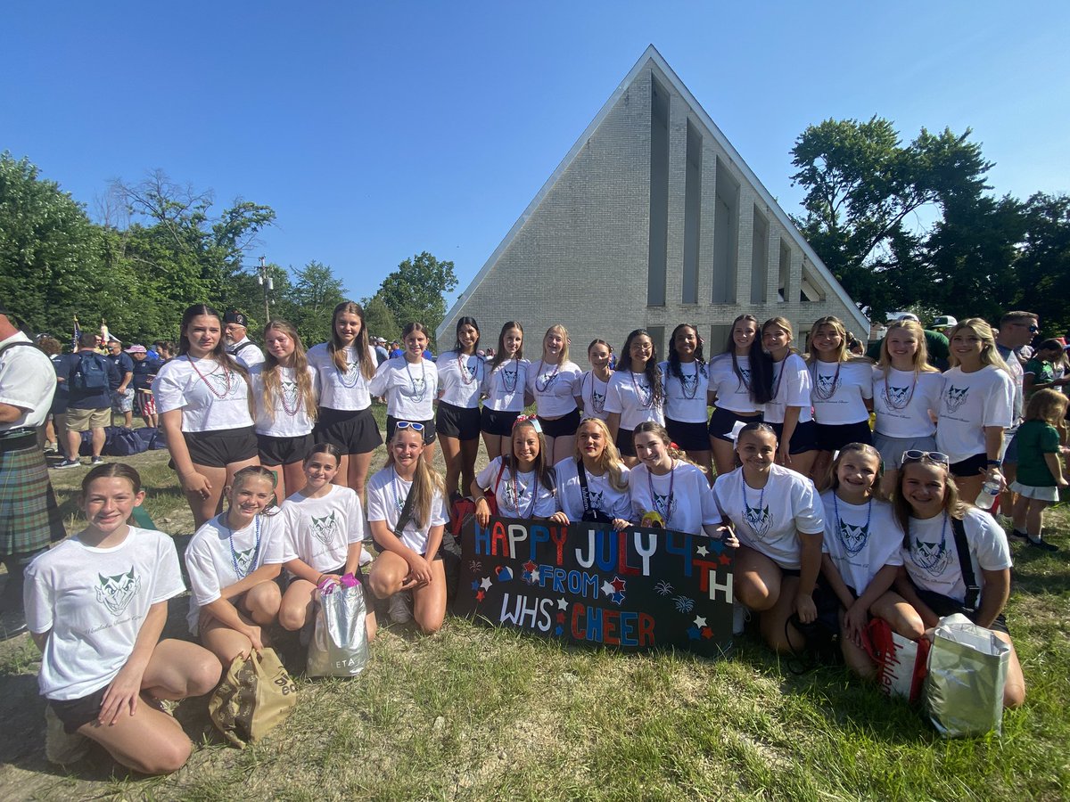 Demon_Cheer's tweet photo. Happy 4th from Westlake Cheer! 🎆🎇

🇺🇸🦅 https://t.co/MaletA6Bxr