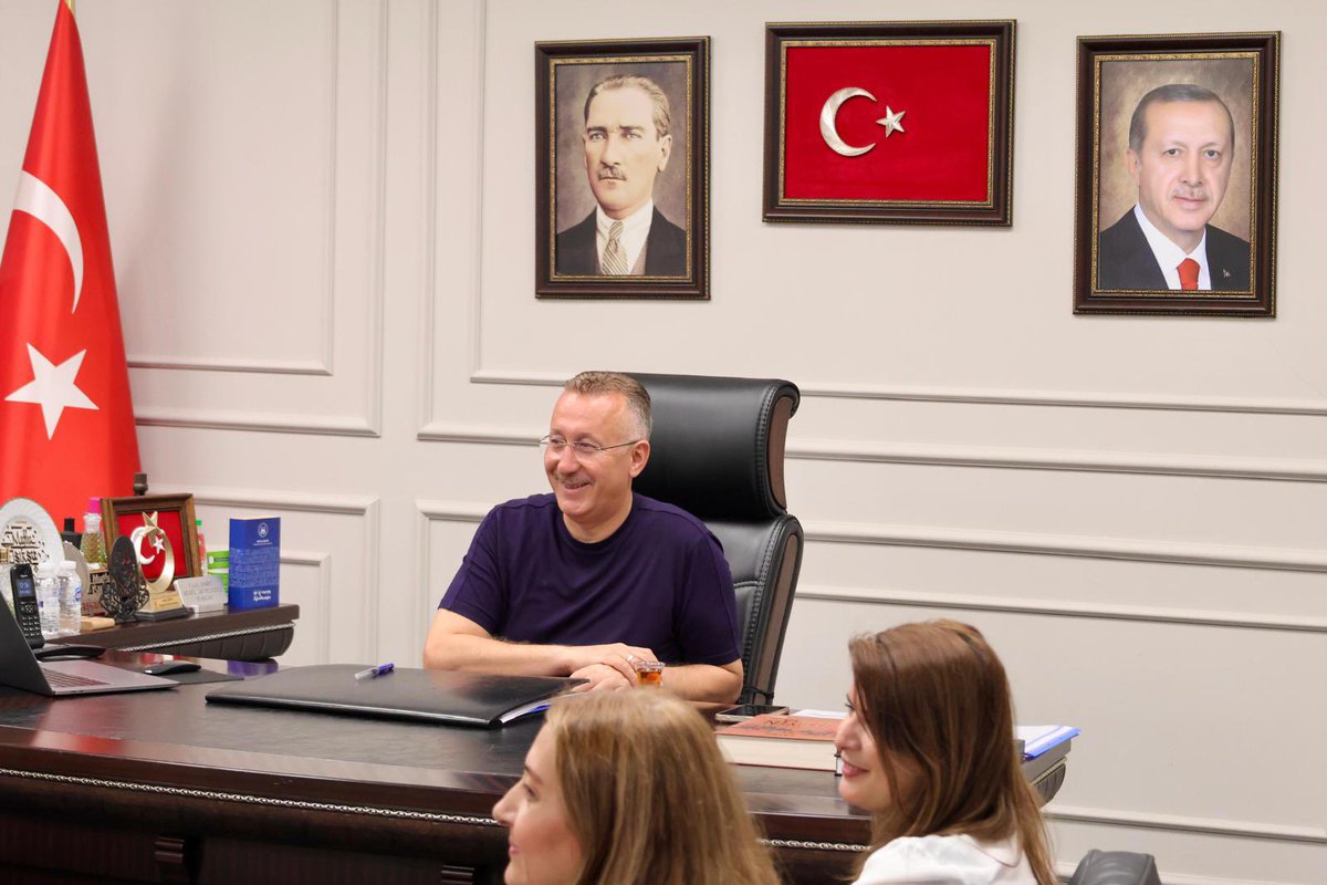 ticaretkomitesi's tweet photo. SATSO Ticaret Arge olarak, Adapazarı Belediye Başkanımız Mutlu IŞIKSU Beyefendiyi ziyaret ettik. Projelerimiz hakkında istişarede bulunduk.
Kendilerine nazik misafirperverlikleri için teşekkür ederiz.
#satso #satsoticaretigeliştirme #sakaryabüyükşehirbelediyesi #sbb https://t.co/5EE3Ly7ewy