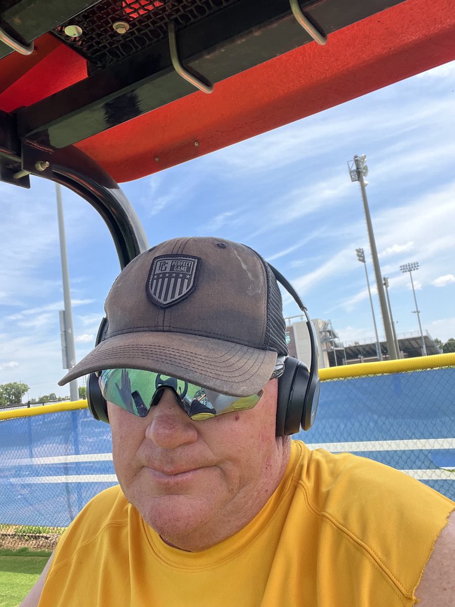 Brian Hucks tweet media