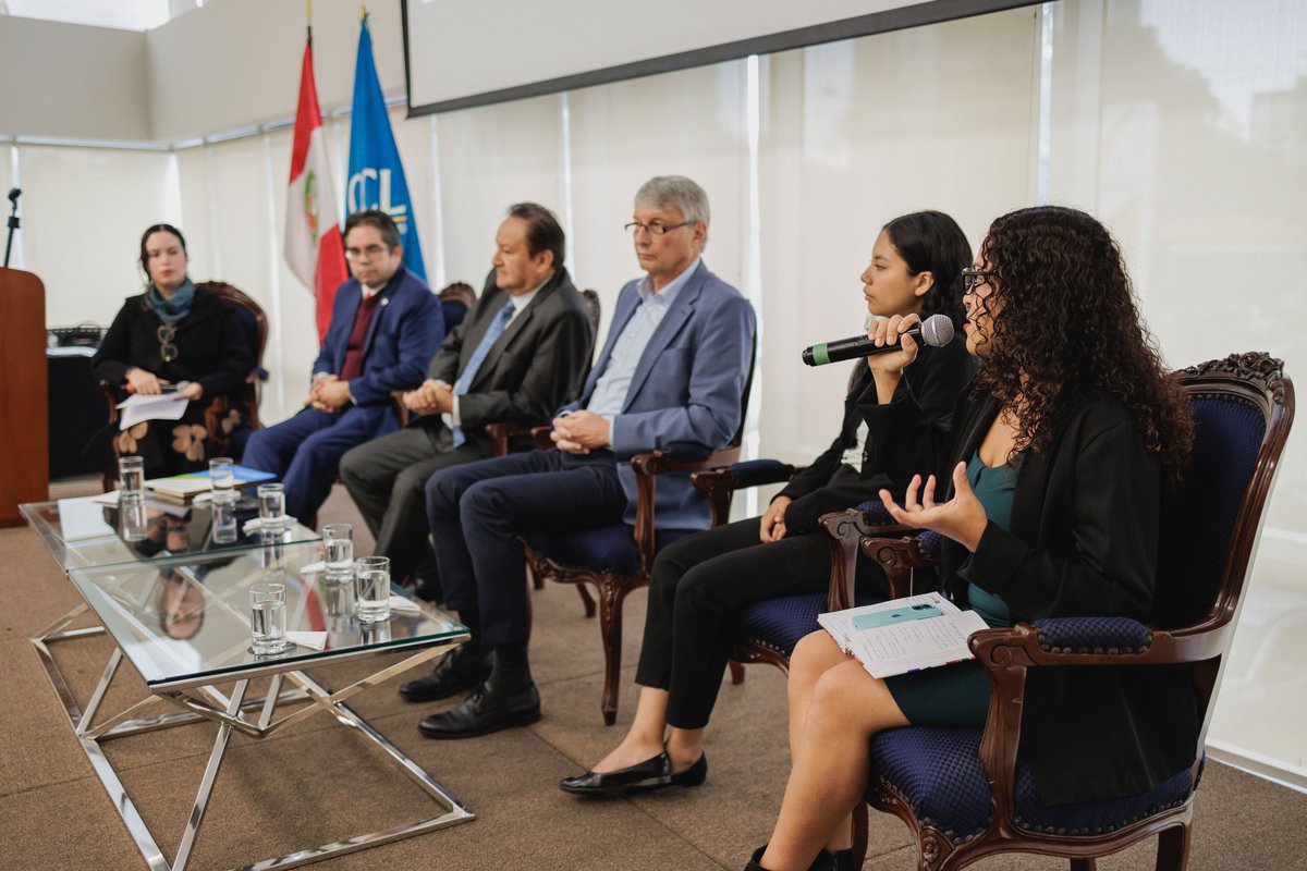 planperu's tweet photo. ✨ ¡Construyamos juntos el futuro del empleo joven en Perú!
Junto a @camaradelima y @CaplabOficial realizamos el workshop “Técnicos y profesionales que el Perú necesita” en el marco del proyecto #EmpleaT
💼 Más oportunidades, más inclusión.
#EmpleoJuvenil #IgualdadDeOportunidades https://t.co/tx8GbJS36r