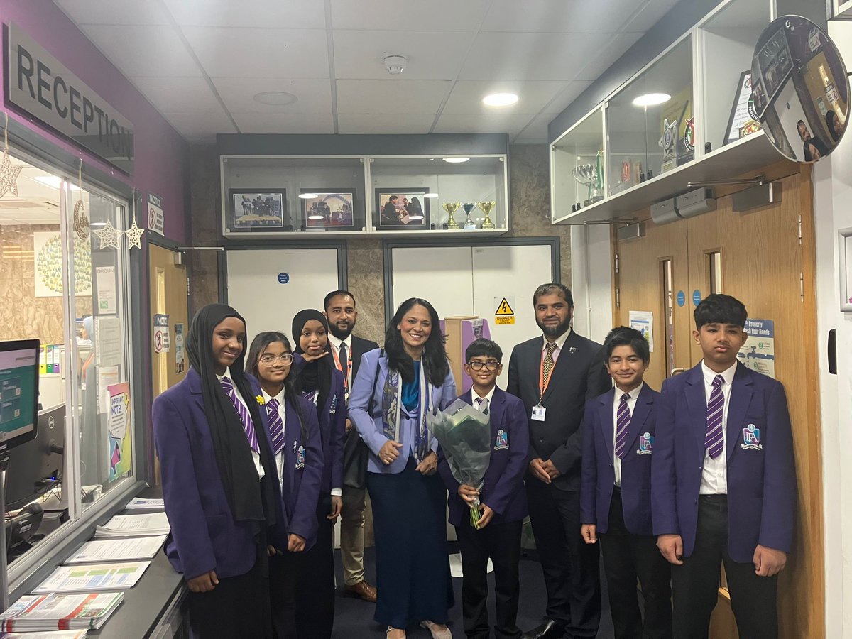 rushanaraali's tweet image. It was wonderful to visit London Enterprise Academy to hear from students about their recent school trips to Spain and Bangladesh, and discuss their hopes and aspirations for the future.