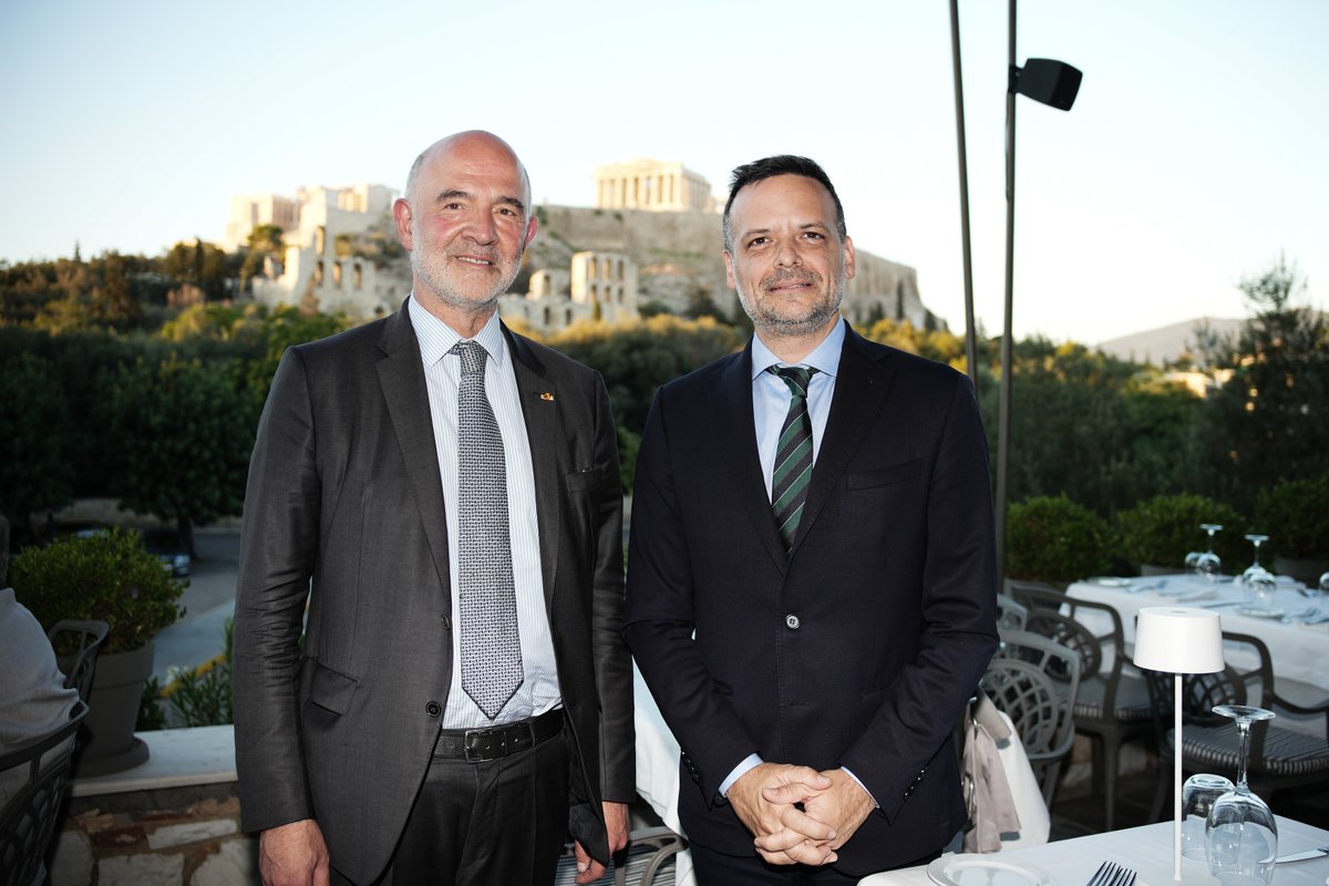 Cour des comptes (@courdescomptes) on Twitter photo L'occasion de rencontrer et d'échanger avec les autorités grecques : le Premier ministre <a href="/kmitsotakis/">Kyriakos Mitsotakis</a>, le Ministre des finances <a href="/Pierrakakis/">Kyriakos Pierrakakis</a>, le Président du Parlement héllénique Nikitas Kaklamanis, et le maire d’Athènes <a href="/h_doukas/">Haris Doukas</a>. ⬇️ 2/3 L'occasion de rencontrer et d'échanger avec les autorités grecques : le Premier ministre <a href="/kmitsotakis/">Kyriakos Mitsotakis</a>, le Ministre des finances <a href="/Pierrakakis/">Kyriakos Pierrakakis</a>, le Président du Parlement héllénique Nikitas Kaklamanis, et le maire d’Athènes <a href="/h_doukas/">Haris Doukas</a>. ⬇️ 2/3