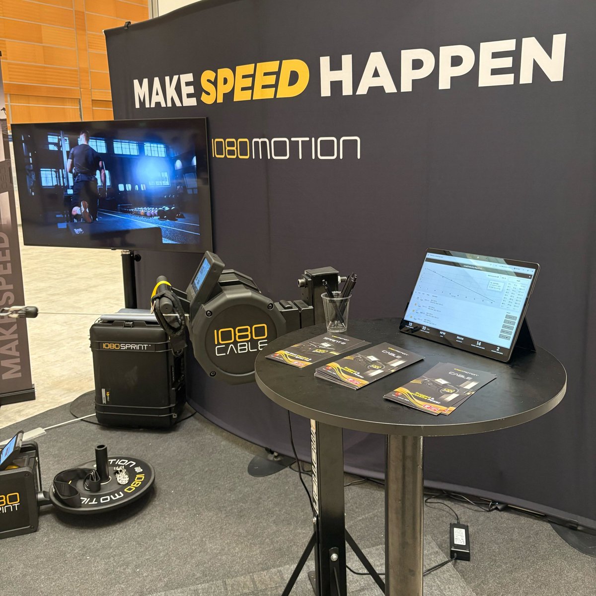 1080motion's tweet image. Connecting with practitioners from all over the world in 📍 Italy
At the 30th Annual Congress of @E_C_S_S, contributing to high-level conversations on all things human training, technology, and sport science. Always great getting to see clients in person as well
And not a bad…