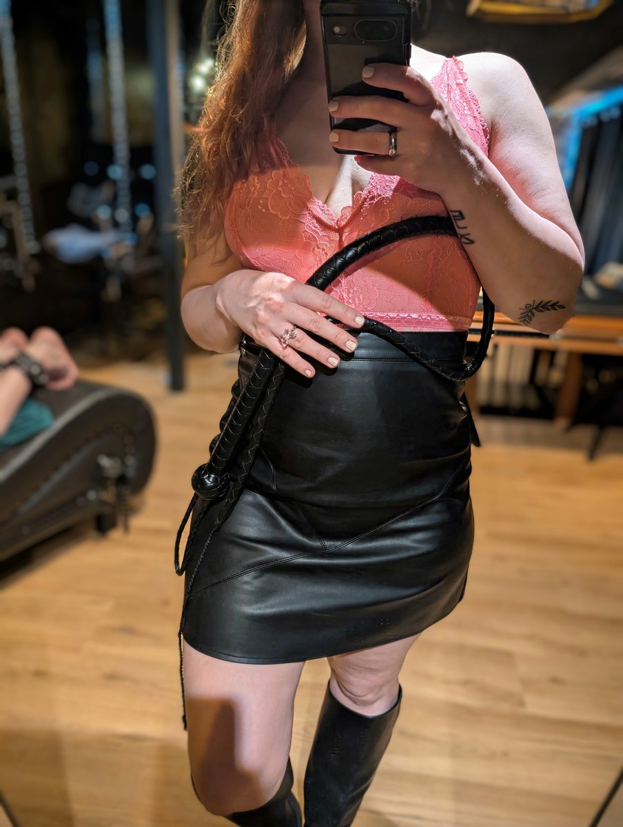Let my whip kiss your skin.
👸🏼🫶🏼🔥
...
What a great hot day in Zürich today!
...
July is fully booked, now!
Thanks, my cutest servants and t0ys!
...
princesszuleika.ch