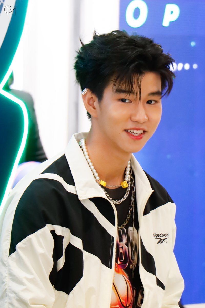 CM2Connect's tweet photo. “วินเนอร์-บีบาส” ร่วมพูดคุยในงาน "Grand Opening ฉลองโฉมใหม่ New Experience Supersports Fashion Island"
GRAND OPENING WITH WNBB
#WinnerBbasXSupersports
#วินเนอร์บีบาส #WinnerBbas
#WINNERvorasorn #วินเนอร์วรสรณ์
#bbaswarut #บีบาส #bbas https://t.co/y8SvL08AUJ