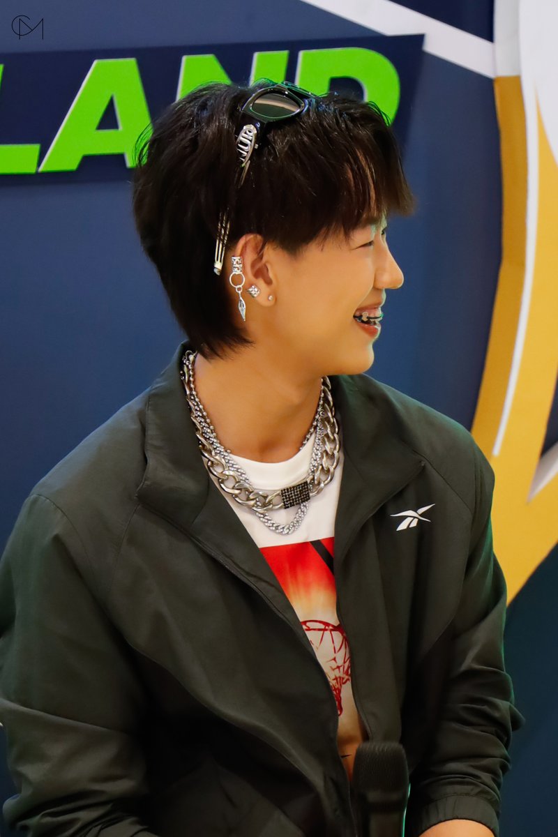 CM2Connect's tweet photo. “วินเนอร์-บีบาส” ร่วมพูดคุยในงาน "Grand Opening ฉลองโฉมใหม่ New Experience Supersports Fashion Island"
GRAND OPENING WITH WNBB
#WinnerBbasXSupersports
#วินเนอร์บีบาส #WinnerBbas
#WINNERvorasorn #วินเนอร์วรสรณ์
#bbaswarut #บีบาส #bbas https://t.co/y8SvL08AUJ