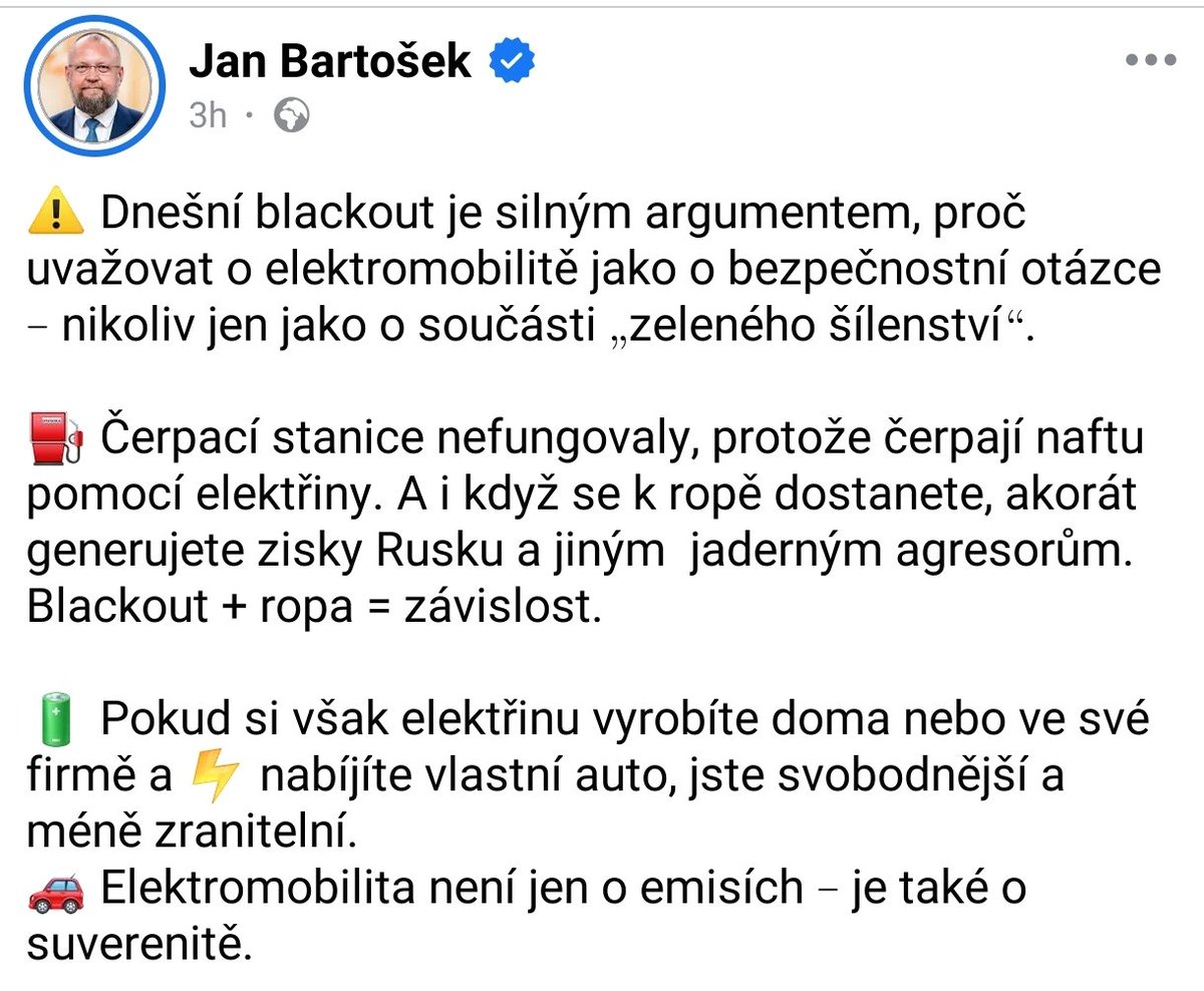 Další důkaz, že žijeme v simulaci. V reálném světě by něco tak hloupého nemohlo existovat.