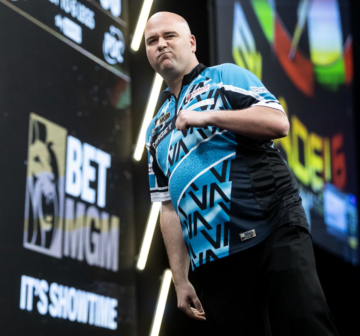 Rob Cross (@robcross180) on Twitter photo Delighted to be back in Gliwice for the Poland Masters.
Determined to get some wins under my belt. Thanks for all the support.
<a href="/TargetDarts/">Target Darts</a>
<a href="/NamosSolutions/">Namos Solutions</a>
<a href="/PwrByFluidity/">Powered By Fluidity</a>
@PAC_AIR
<a href="/ScottRBSLtd/">Scott Bain</a>
📸 <a href="/taylanningpix/">Taylor Lanning</a> Delighted to be back in Gliwice for the Poland Masters.
Determined to get some wins under my belt. Thanks for all the support.
<a href="/TargetDarts/">Target Darts</a>
<a href="/NamosSolutions/">Namos Solutions</a>
<a href="/PwrByFluidity/">Powered By Fluidity</a>
@PAC_AIR
<a href="/ScottRBSLtd/">Scott Bain</a>
📸 <a href="/taylanningpix/">Taylor Lanning</a>