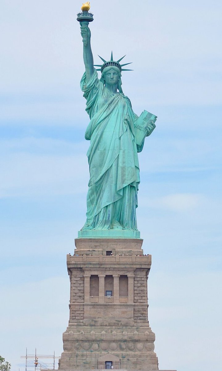 GerberKawasaki's tweet image. "Give me your tired, your poor,
Your huddled masses yearning to breathe free,
The wretched refuse of your teeming shore.
Send these, the homeless, tempest-tost to me,
I lift my lamp beside the golden door!" - The 4th of July is a celebration of our freedoms as a great nation of…