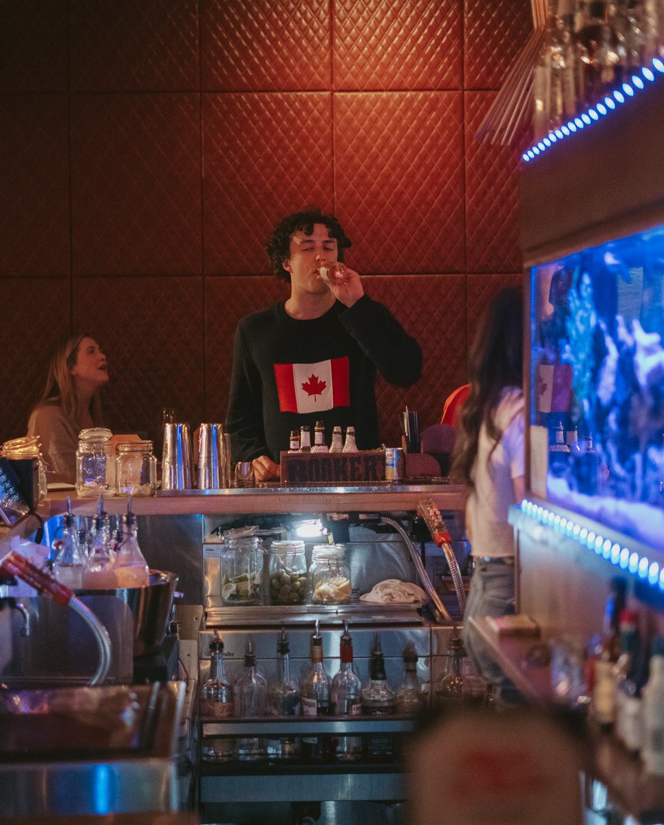 We're open for the 4th! Canadians also welcome... 🇺🇸 😉