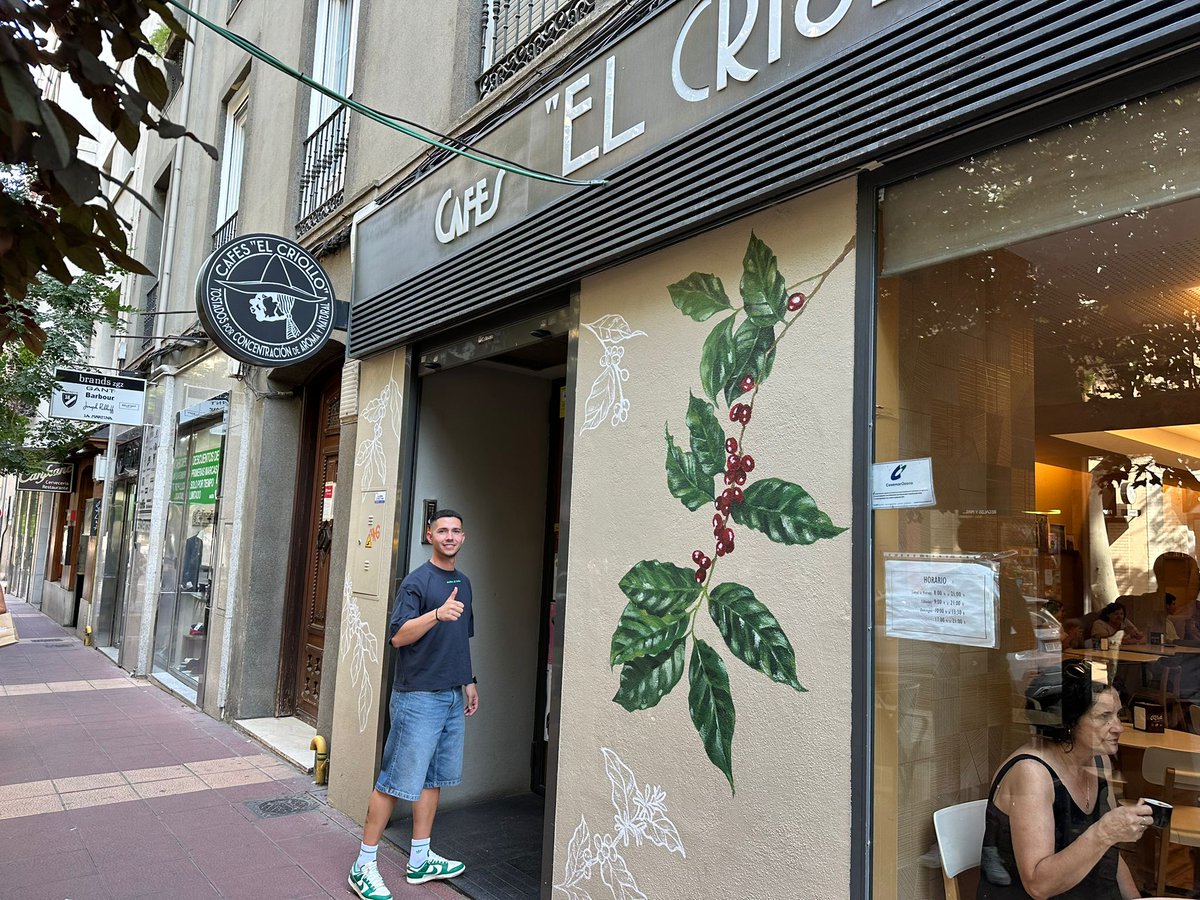 Wanapix (@wanapixsala10) on Twitter photo Nuestro fichaje <a href="/quiquehp11/">Quique Hernando</a> ya ha conocido Zaragoza y ha probado los excelentes cafés El Criollo junto a <a href="/JorgePalosFSala/">Jorge Palos Fútbol Sala</a> y nuestro presidente, José Ramón Moreno
🙌 ¡Muchas gracias por vuestro apoyo constante, <a href="/cafeselcriollo/">Cafés El Criollo</a>! Nuestro fichaje <a href="/quiquehp11/">Quique Hernando</a> ya ha conocido Zaragoza y ha probado los excelentes cafés El Criollo junto a <a href="/JorgePalosFSala/">Jorge Palos Fútbol Sala</a> y nuestro presidente, José Ramón Moreno
🙌 ¡Muchas gracias por vuestro apoyo constante, <a href="/cafeselcriollo/">Cafés El Criollo</a>!