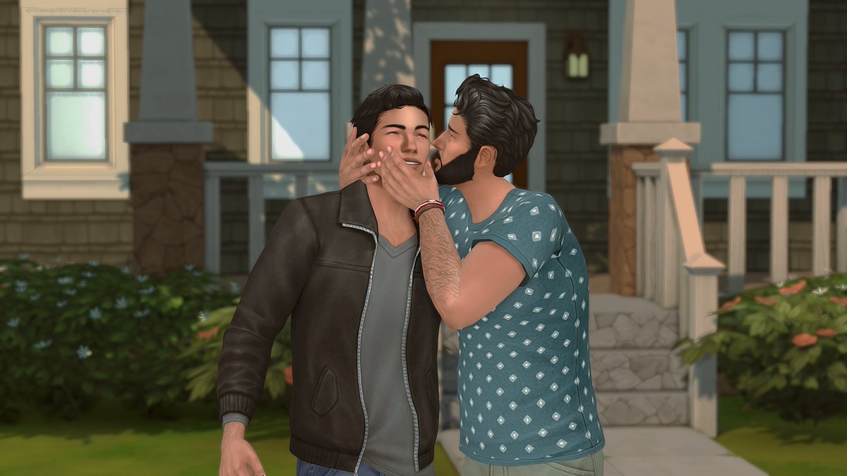 SimularSimmer's tweet image. Here's a few Sims families I've been working on for my upcoming legacy! I hope you guys like them. 🍃
#TheSims #ShowUsYourSims
