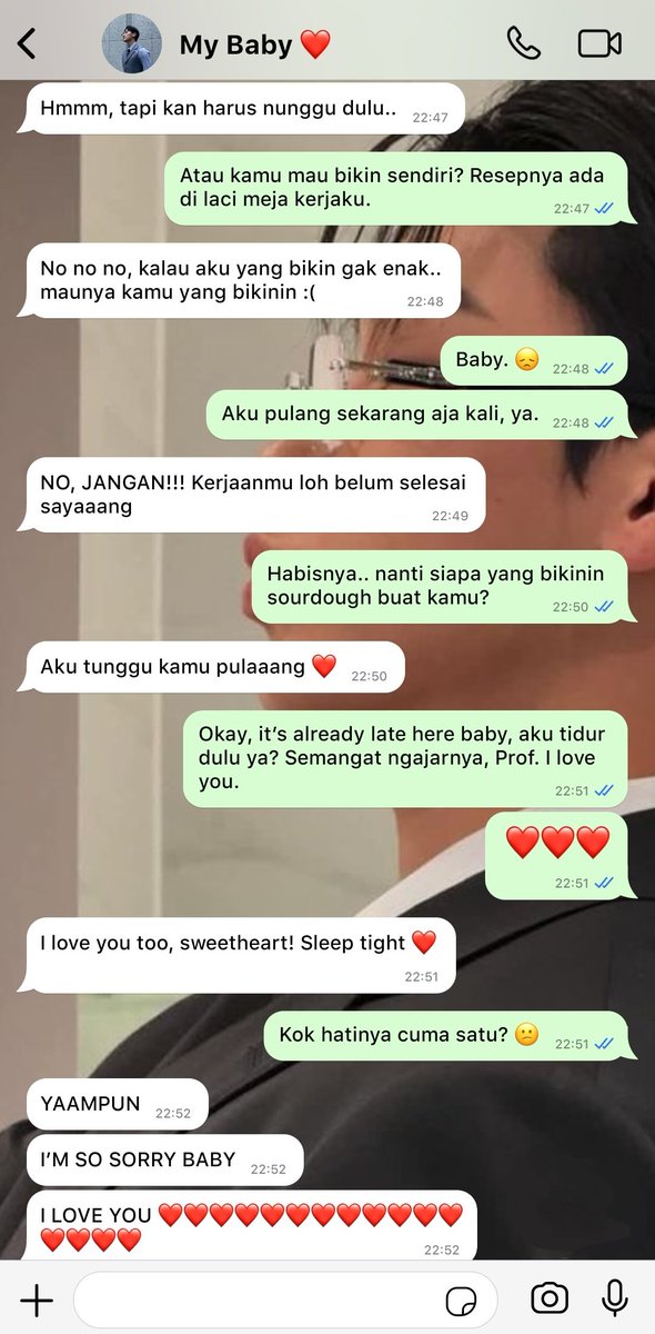 prof!yunnat one tweet au because i miss them so much :(