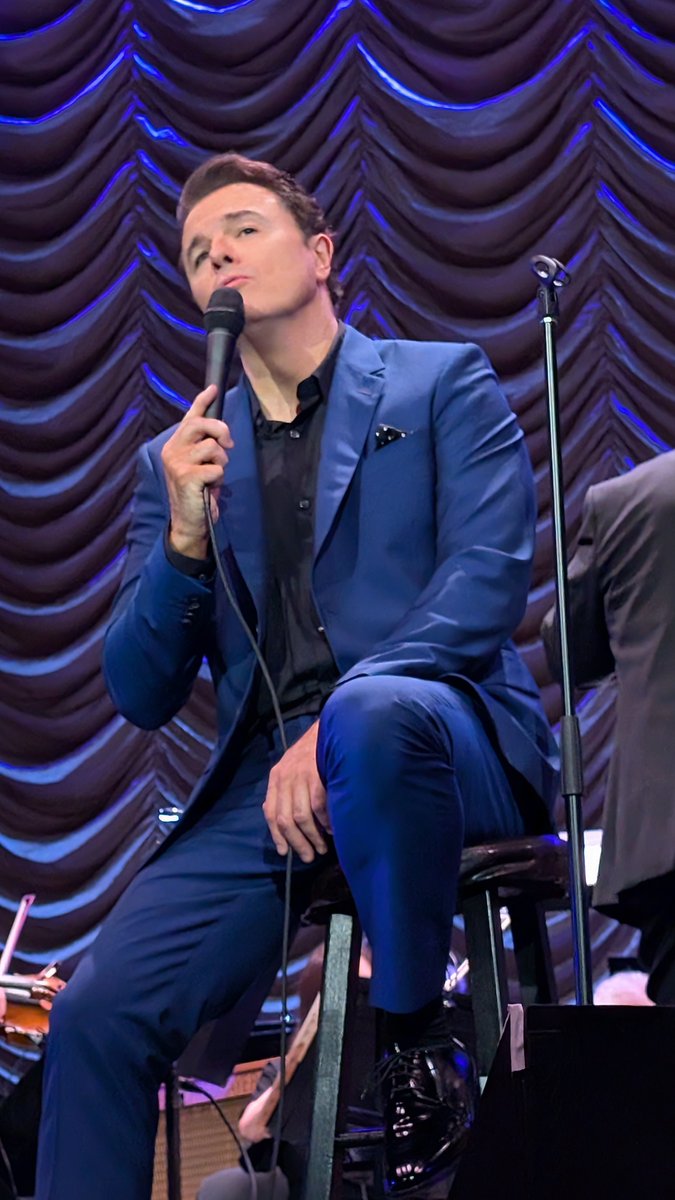 Thanks to <a href="/SethMacFarlane/">Seth MacFarlane</a> for an awesome show in #LasVegas. Beautiful venue with an amazingly talented performer.  🎶🎙️