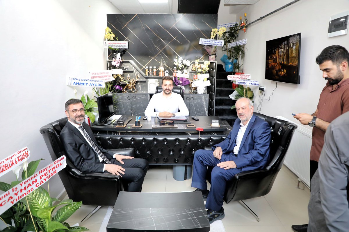 Beşminare Mahallemizde hizmet vermeye başlayan Haspolat Mimarlık işyerinin açılışını gerçekleştirdik.

Rabbim, bol ve bereketli kazançlar versin.