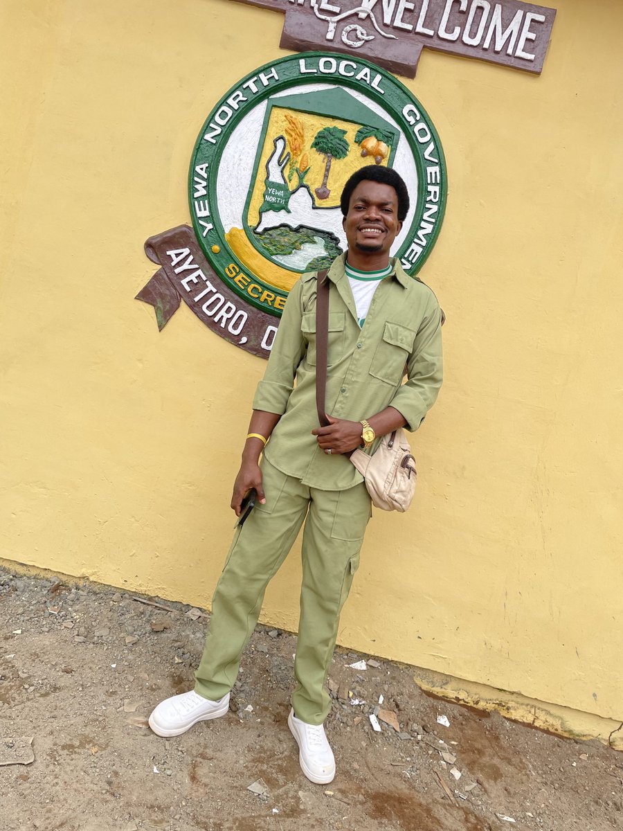 CALLMEAMOS's tweet image. Occupation: Corper.
Surviving on 77k monthly allowance.