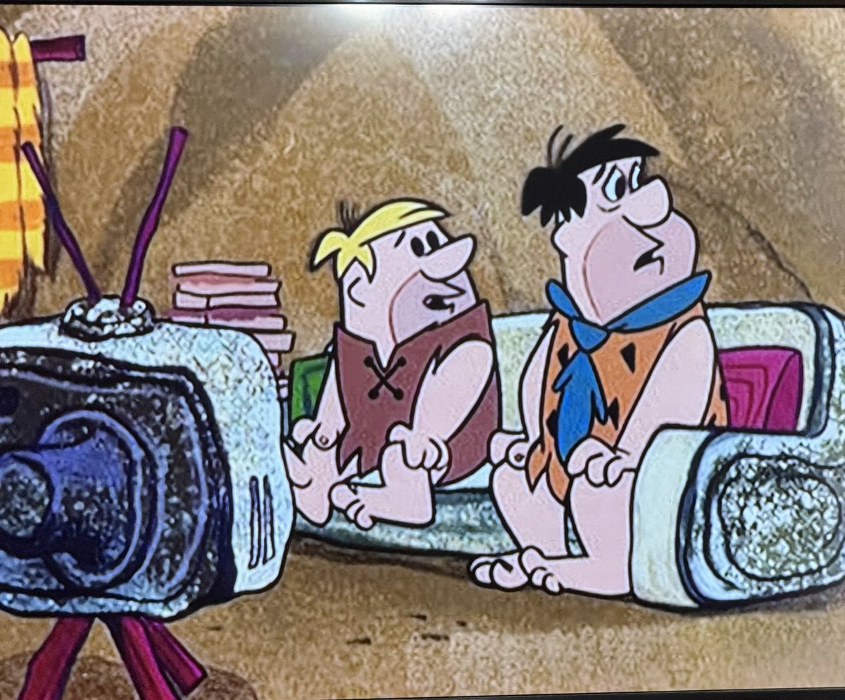 I’m a kid at heart. 😂 📺 
Watching the #Flintstones