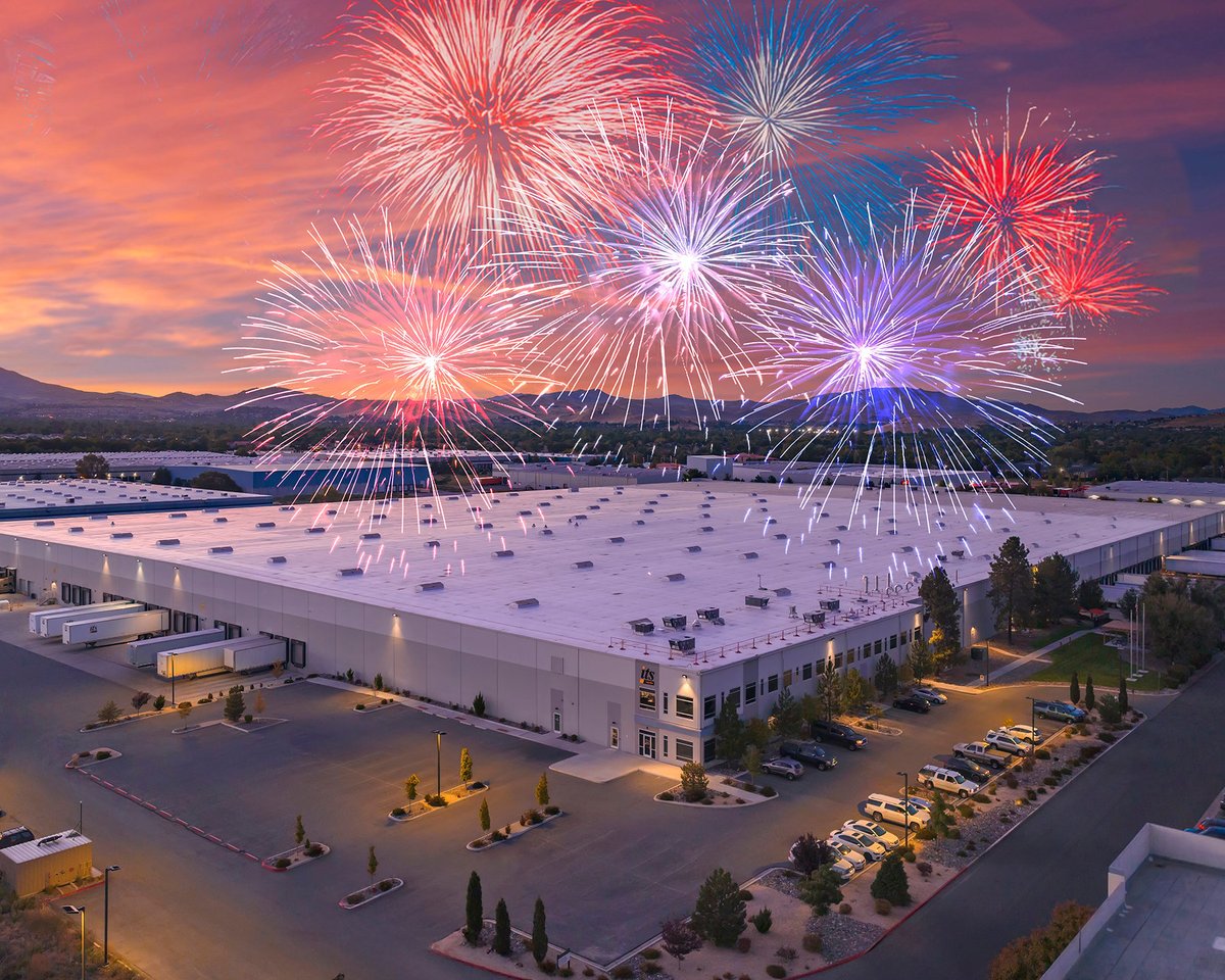 🎆 Happy 4th of July from ITS Logistics!

Wishing our team, customers, partners, and drivers a safe and festive holiday with family and friends.

#4thofJuly #4thofJulyweekend #summer #holiday