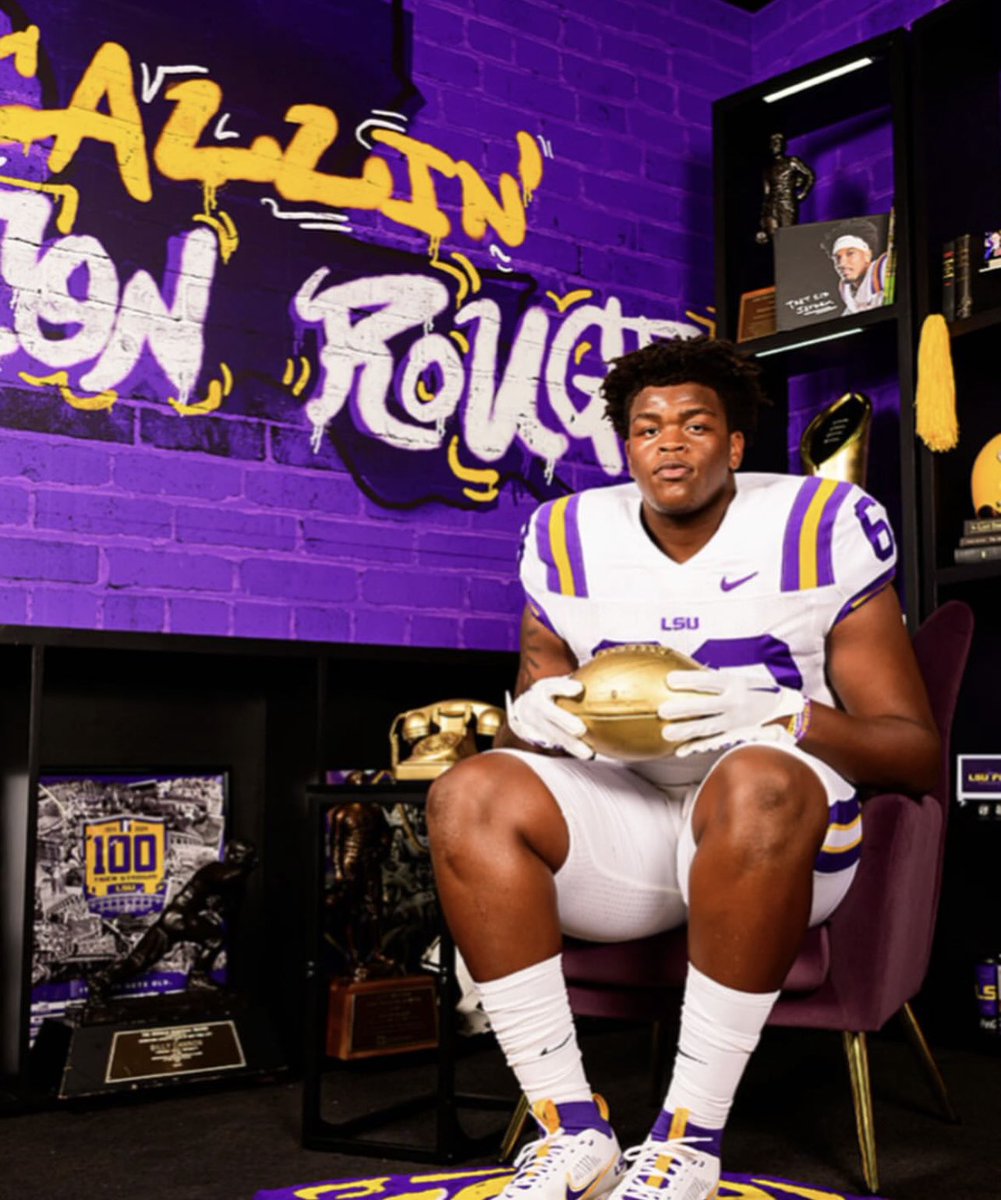 Zack Nagy (@znagy20) on Twitter photo BREAKING: #LSU has landed a commitment from the No. 2 rated offensive lineman in Mississippi: Bryson Cooley.
The 6’6, 315-pounder pledges to Brian Kelly and the Bayou Bengals after going public with a decision.
LSU now holds pledges from the No. 1 + No. 2 OL in Mississippi. BREAKING: #LSU has landed a commitment from the No. 2 rated offensive lineman in Mississippi: Bryson Cooley.
The 6’6, 315-pounder pledges to Brian Kelly and the Bayou Bengals after going public with a decision.
LSU now holds pledges from the No. 1 + No. 2 OL in Mississippi.