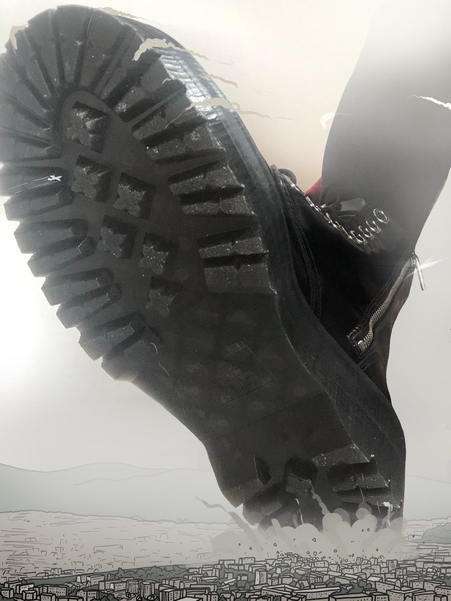 Giantess eldritch horror, imagine a thick fog covering your city and suddenly you hear a titanic thooom and see my boot flatten entire blocks, before it goes into the air and you lose sight of it only seeing the destruction… knowing it would soon come down again :)