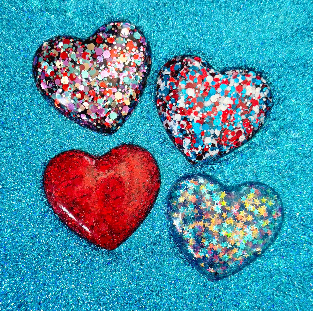 ToastySquirrel's tweet photo. Happy 4th of July! ❤️💙

New Firecracker magnets on sale now 🧨

https://t.co/tXrm56yaeG

#etsy #resin #resinart #hearts #glitter #firecracker #july4th https://t.co/H8EPxXWAka