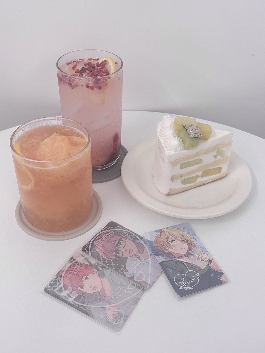 사실 하나 고백할게 있습니다 ... -///-

그렇게 됐습니다 ㅎ///ㅎ