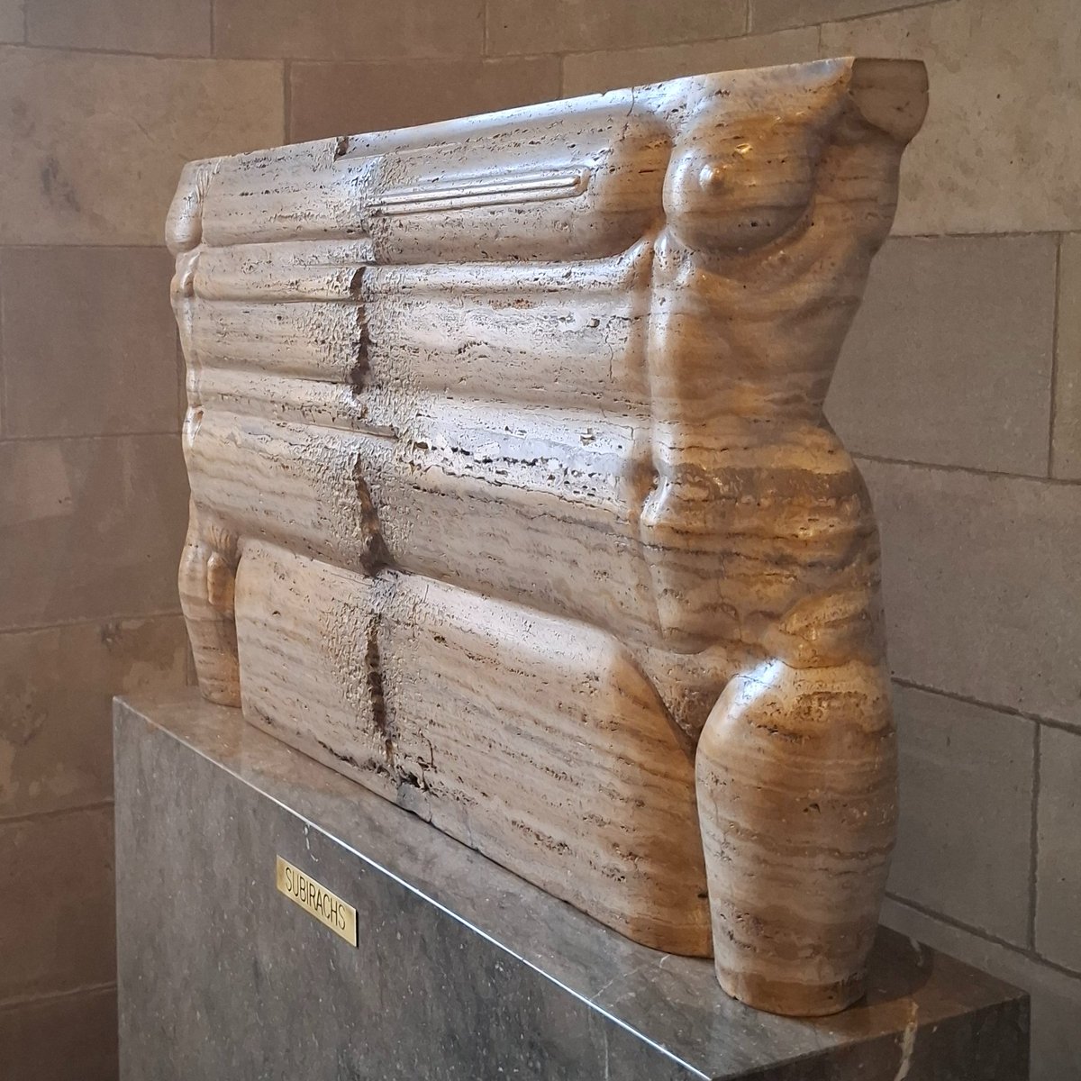 Albert Estrada-Rius (@riusalbert) on Twitter photo Otra escultura que embellece el <a href="/bcn_ajuntament/">Ajuntament de Barcelona</a> de #BCN Una obra muy representativa de una etapa de #Subirachs Siempre he admirado su capacidad de elaborar un imaginario personal y luego proyectarlo en formatos muy diversos: grabado, medalla, relieve ... Otra escultura que embellece el <a href="/bcn_ajuntament/">Ajuntament de Barcelona</a> de #BCN Una obra muy representativa de una etapa de #Subirachs Siempre he admirado su capacidad de elaborar un imaginario personal y luego proyectarlo en formatos muy diversos: grabado, medalla, relieve ...