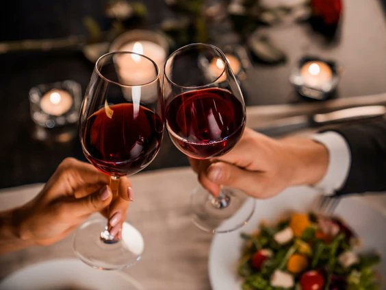 Three great #BCWine picks from <a href="/theprovince/">The Province</a> Wine Guy - one "goes down easy", one is "uniquely BC" and the third is an "indulgent red", find out what is what in the full article 👇
theprovince.com/life/food/wine…

<a href="/SageHayward/">Wendy Sage-Hayward</a> <a href="/8th_Generation/">Stefanie Schales</a> <a href="/BlackHillsWine/">Black Hills Winery</a> <a href="/BCWine/">Wines of British Columbia (BC VQA)</a>