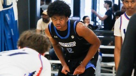 Built to dominate. Ready to break out.
#PhenomHoops <a href="/FCDS_Mens_Bball/">FCDS Mens Basketball</a> <a href="/Awigg_Elite_UAA/">AWIGG Elite UAA</a>

At 6’5 with strength, touch, and growing versatility, AD Dalton is trending up in NCISAA hoops. Whether it’s in the paint or stepping out, he’s a force — and this season, he could explode.

👀