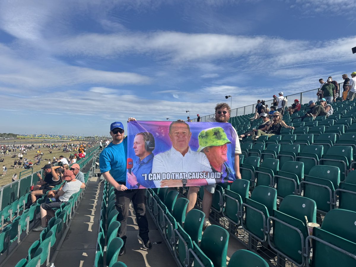Silverstone ready.  It’s going to be a good weekend.  😁 <a href="/MBrundleF1/">Martin Brundle OBE</a> <a href="/CroftyF1/">David Croft</a>