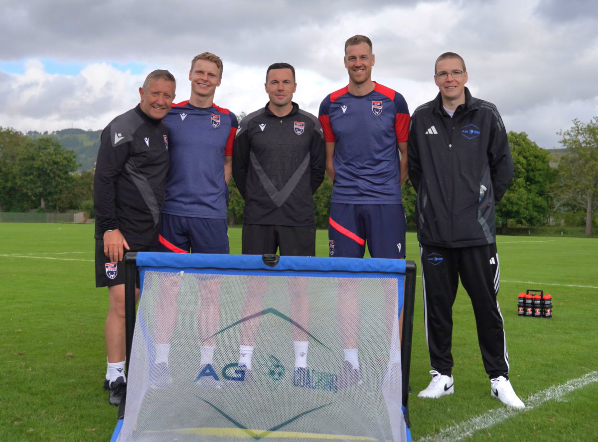AGCoaching2023's tweet photo. I was delighted to be invited down to the @RossCounty  training today and great to see Thurso loon GMS once again . Laying foundations for the future 🦌⚽️ https://t.co/2SoBjWHgZp