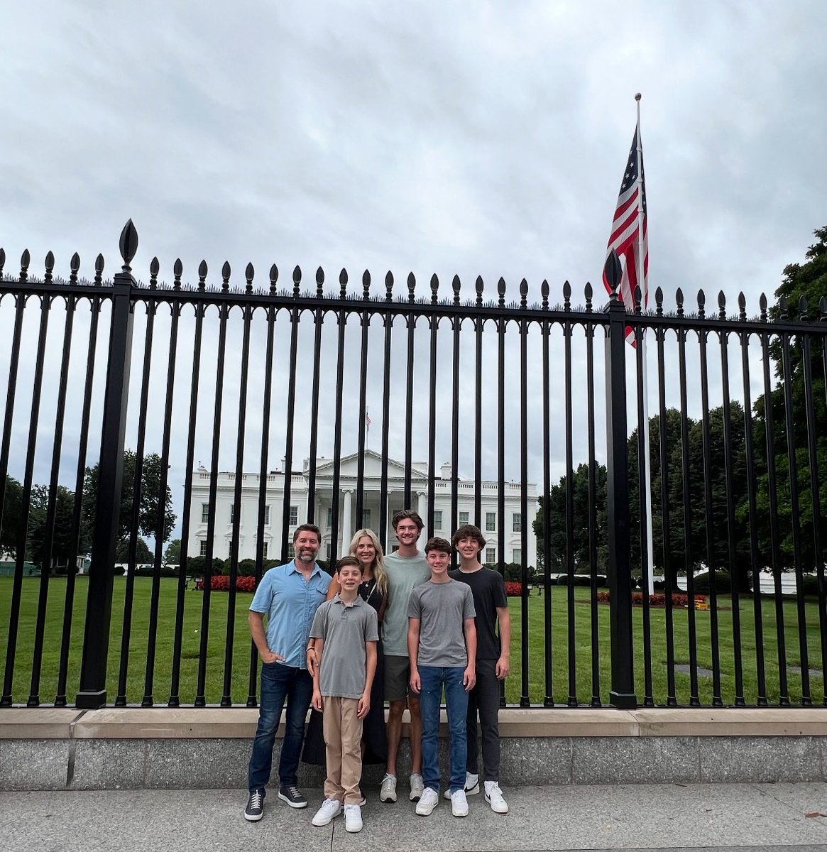 joshturnermusic's tweet image. Wishing y’all a Happy Fourth of July from our nation’s Capital.
Tune in to @july4thpbs tonight at 8/7c on @PBS, or watch via livestream at pbs.org/a-capitol-four….
#July4thPBS #ACapitolFourth #PBS #joshturner #fourthofjuly #washingtondc